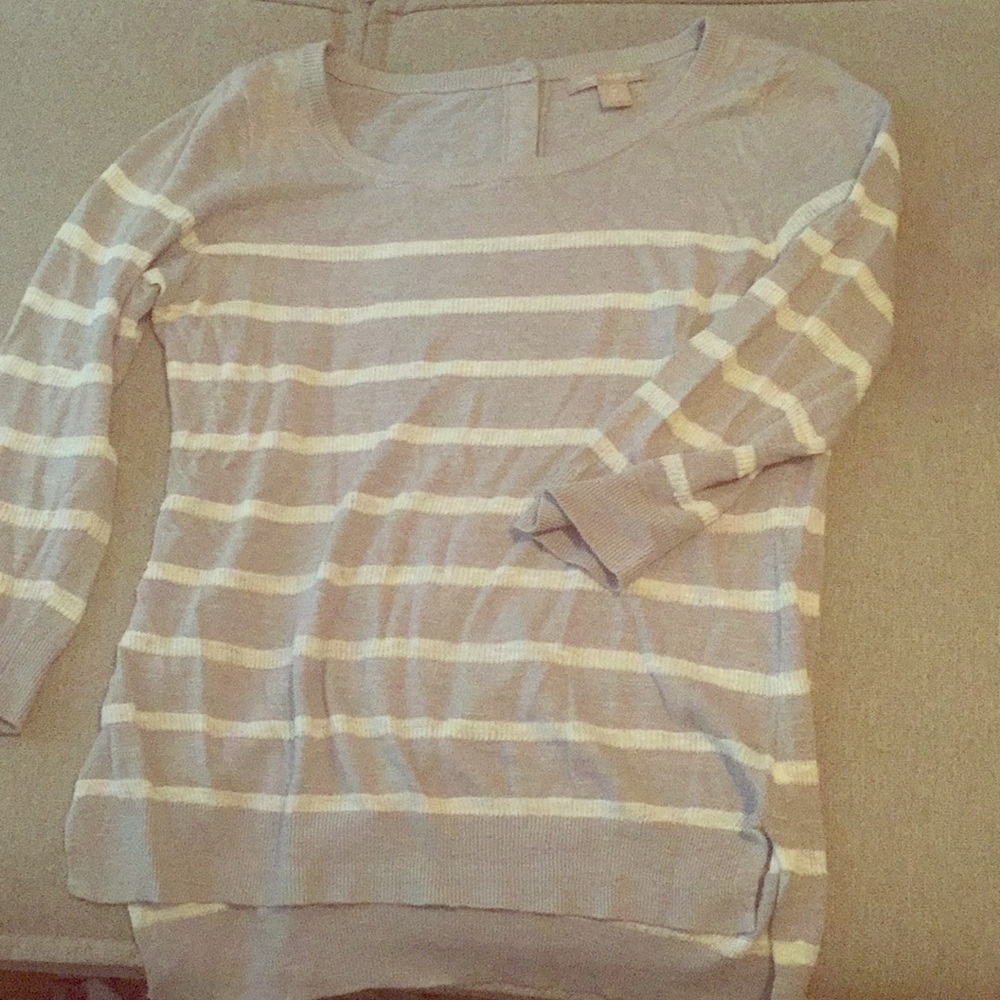 Grey/white striped light sweater